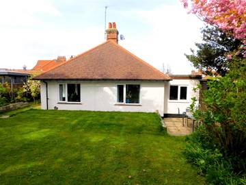Bungalow for 4 People in Sheringham, Norfolk, Photo 1