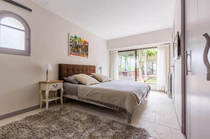 Location de vacances pour 14 personnes, avec Jacuzzi et Jardin à Rognes - 4