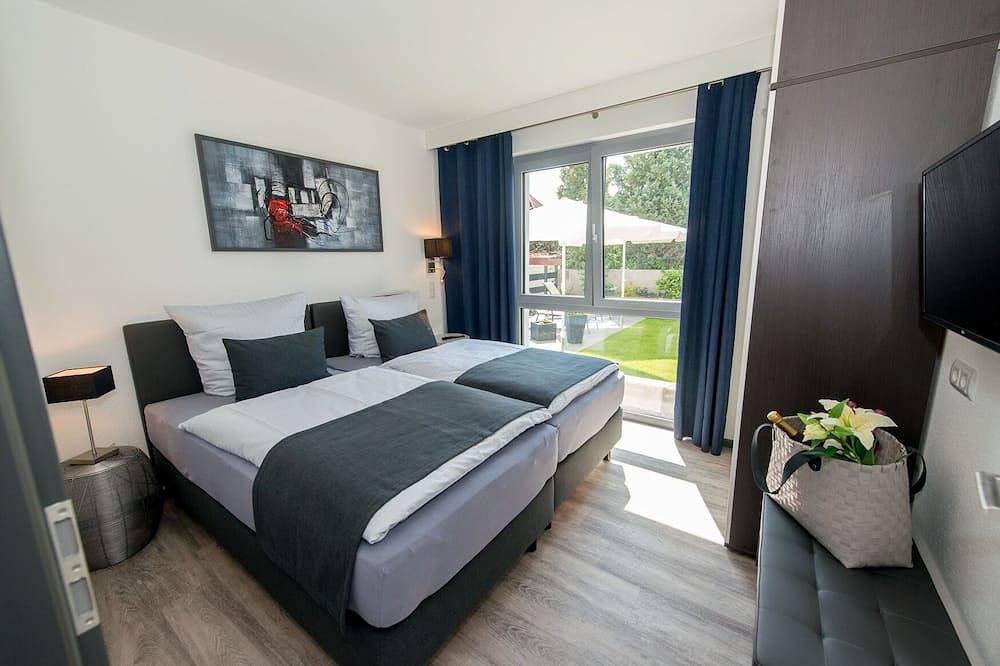 Ganze Wohnung, Perfekt für Gruppen: Garten, Gruppentisch, 6 Schlafzimmer, 4 Bäder. Nähe Badesee in Bensheim, Bergstraße