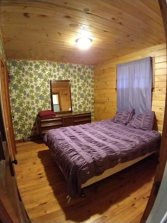 # 4 Loon Lookout @ Birchwood Cottages am Loon Lake. Familienfreundliche Waterfront in Adirondack Mountains