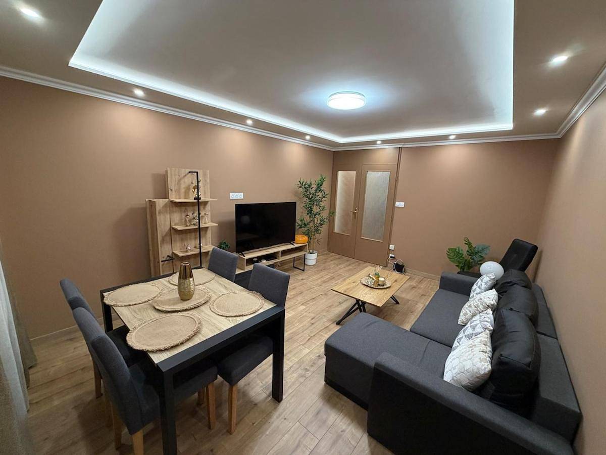 Appartement entier, New apartment, close to highway, easy parking in Chalon-sur-Saône, Région de Chalon-sur-Saône