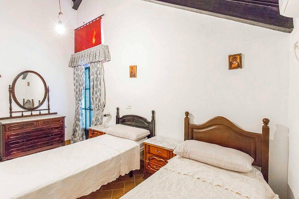 Awesome home in Los Palacios in Los Palacios y Villafranca, Provincia de Sevilla