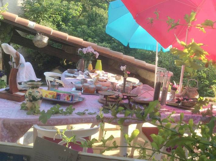 Gîte pour 3 personnes, avec piscine ainsi que terrasse et jardin à Puyloubier - 3