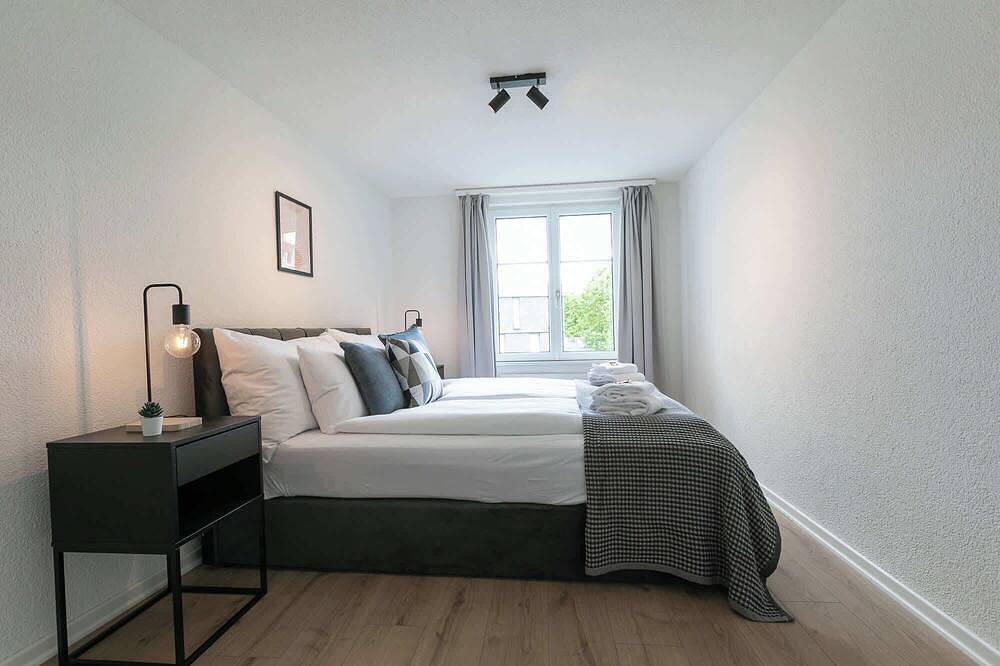 Entire apartment, Book2stay 2-room apartment #2 Rosenberg up to 4 people in St. Gallen, Lake Constance (Switzerland)