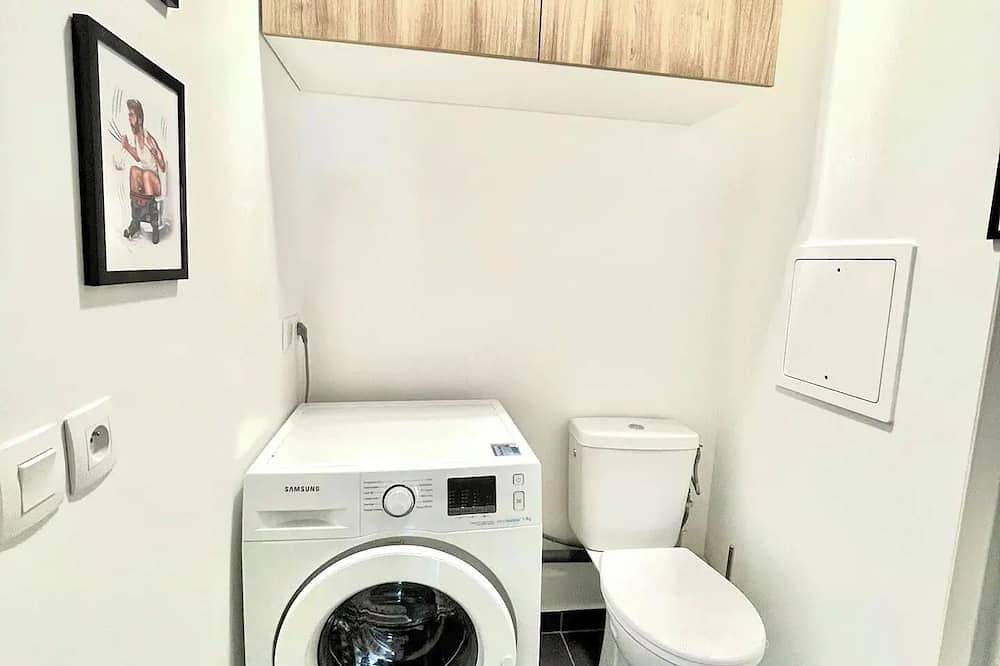 Entire apartment, The Place To Be - Apartment for 6 People very close to Disneyland Paris in Serris, Seine-et-Marne