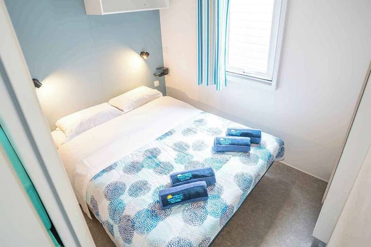 Casa mobile con aria condizionata, terrazza e piscina in Spiaggia Baia Domizia, Sessa Aurunca