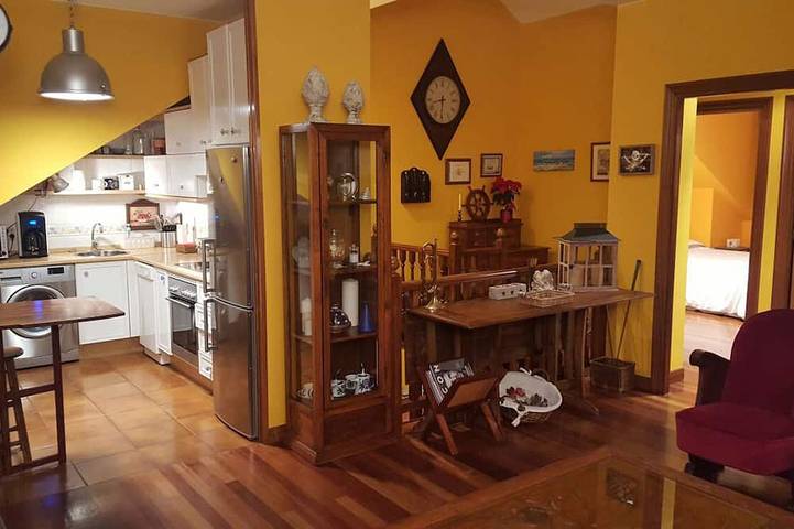 Appartement entier, Bel appartement avec vue sur la marina au centre-ville de Llanes. in Llanes, Côte Cantabrique