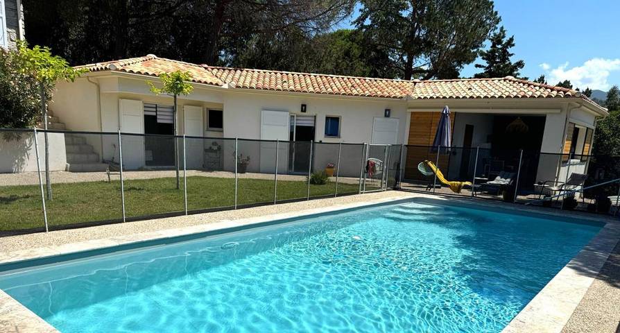 Maison d’hôte pour 2 personnes, avec Terrasse et Jardin ainsi que Piscine et Vue à Pietrosella