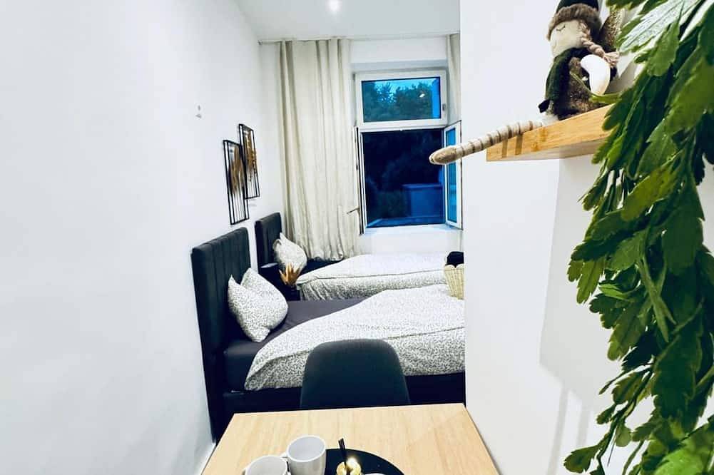Ganze Wohnung, Compact Studio Apartment with Essentials, Ideal for 2 Guests in Klosterneuburg, Wien-Umgebung