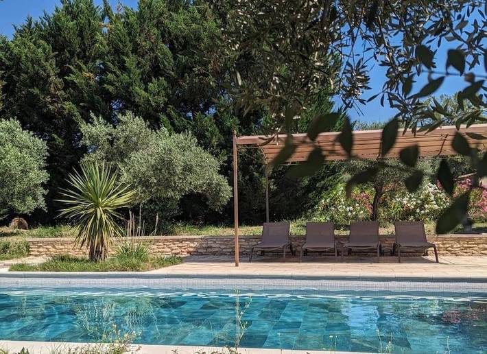 Location de vacances pour 4 personnes, avec Terrasse et Jardin ainsi que Piscine et Vue à Lauris