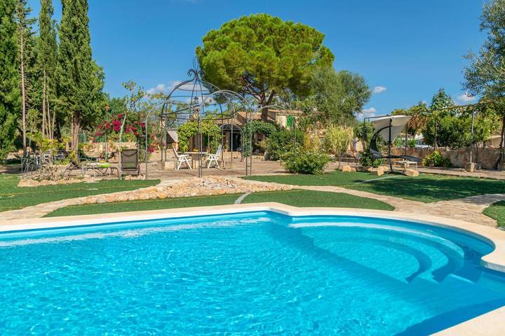 Villa pour 6 personnes, avec jardin - 1
