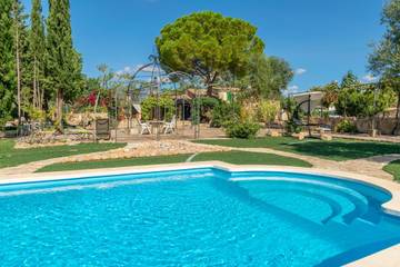 Villa in Santa Maria del Cami, Majorca Center für 6 