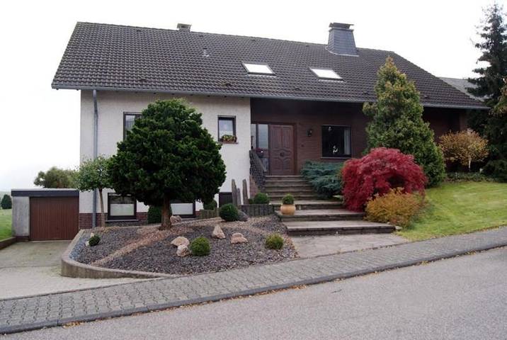 Ferienwohnung für 3 Personen, mit Ausblick und Garten in Mastershausen