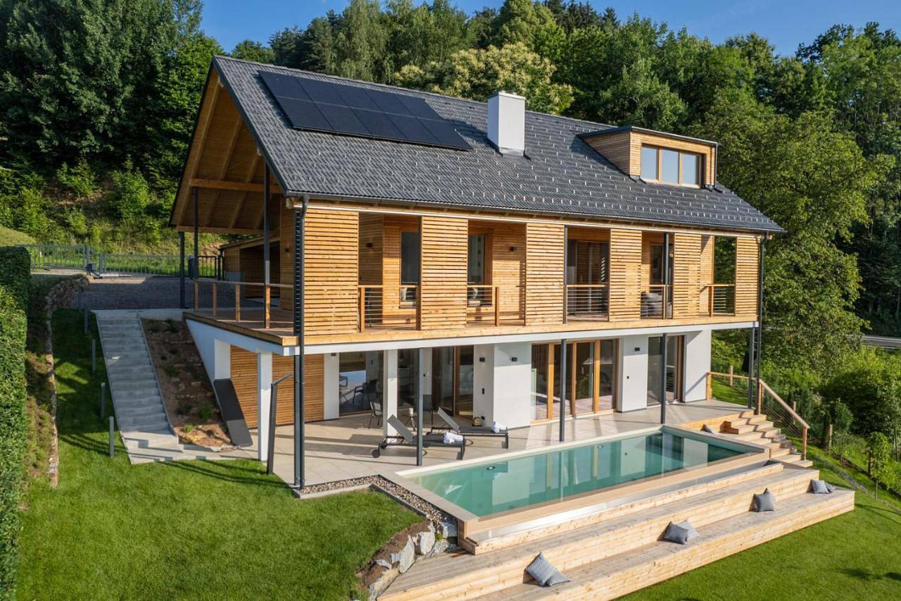 Three-Bedroom House in Deutschlandsberg, Steirerland