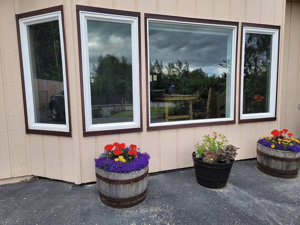 Private suite in an Owner occupied home with views of the Chugach Mountains. in Anchorage, Alaska