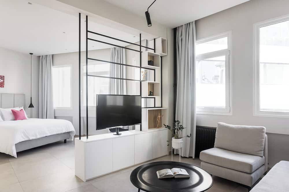 Entire apartment, Plaka Stylish & Fully Equipped Apartment in Central Section of Athens, Athens