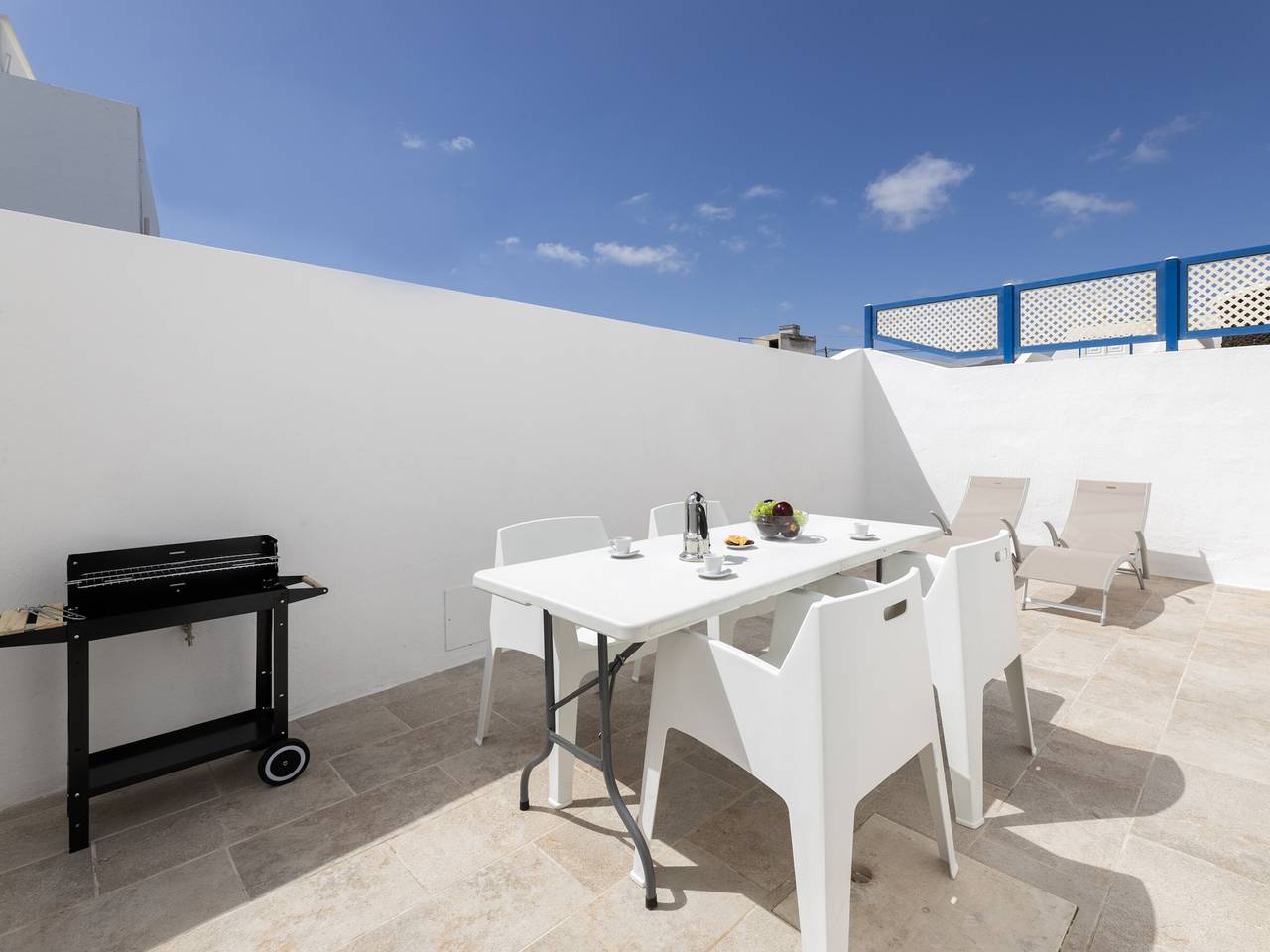 Cozy house in Arrieta with private garden and terrace, close to the beach in Punta de las Mujeres, Haría