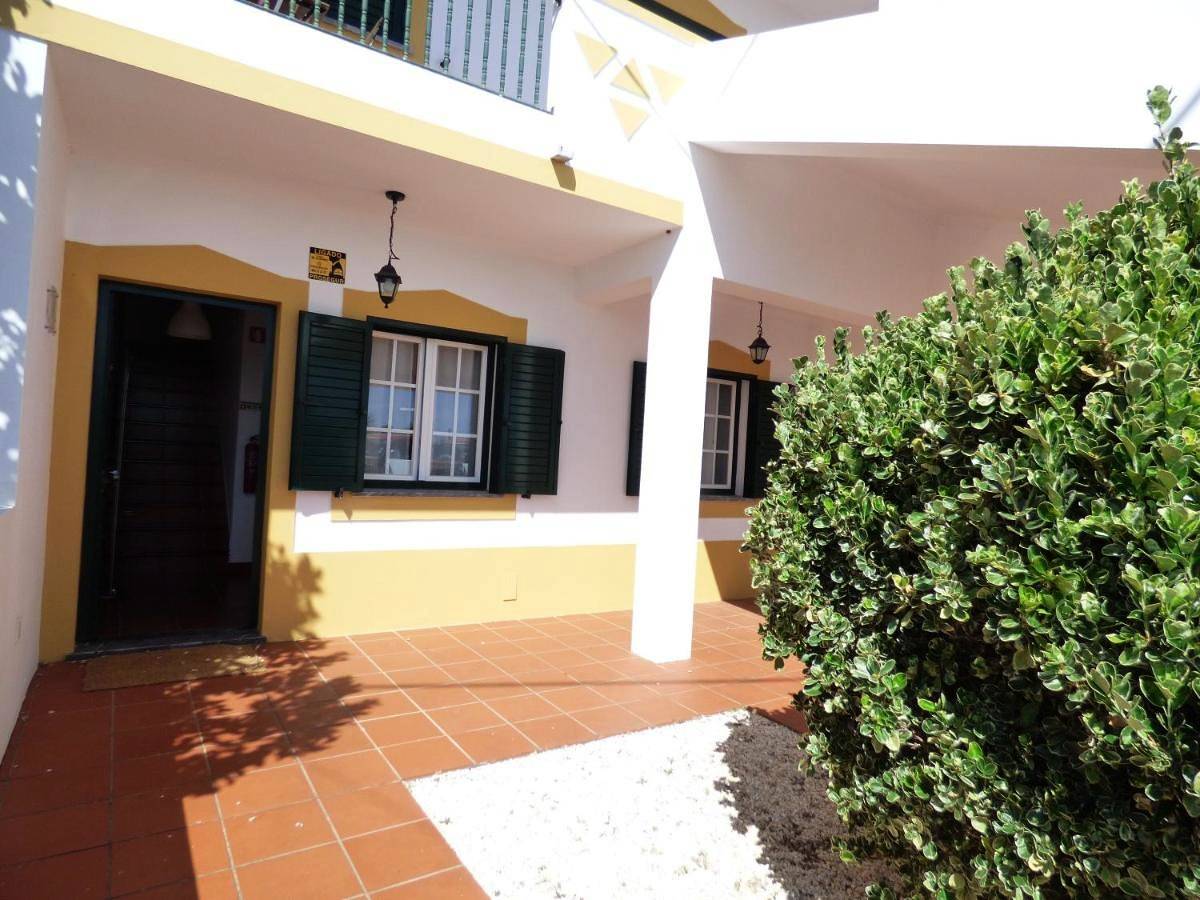 Three-Bedroom House in Vila Nova de Milfontes, Costa Alentejana