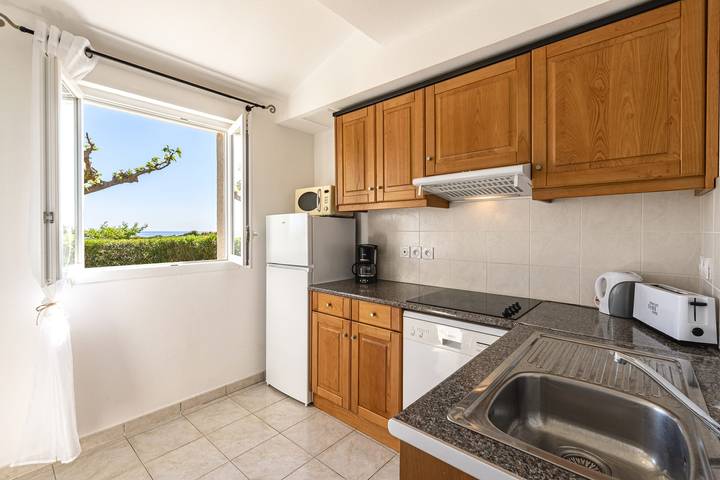 Location de vacances pour 6 personnes, avec jardin et piscine à Cervione - 3