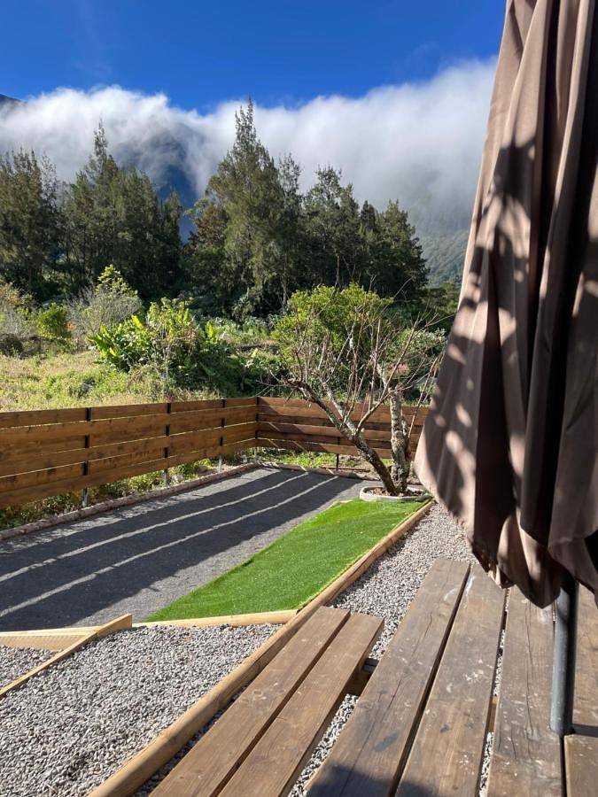 Location de vacances pour 4 personnes, avec jacuzzi ainsi que terrasse et jardin à Cilaos - 2