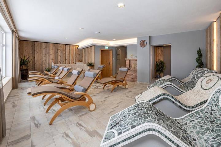 Ferienhaus für 4 Personen, mit Ausblick und Terrasse sowie Sauna in Obertauern - 2