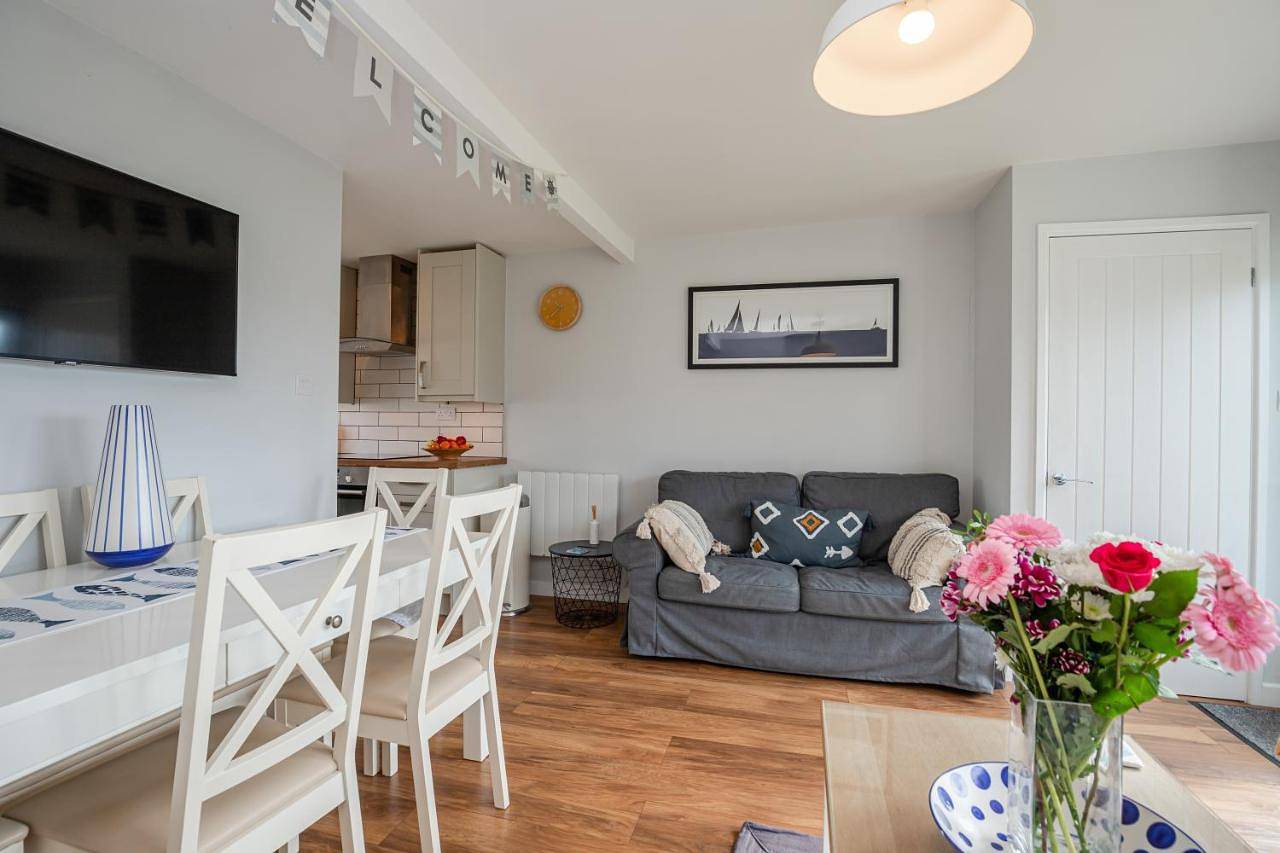 Two-Bedroom Chalet in Dartmouth, Devon