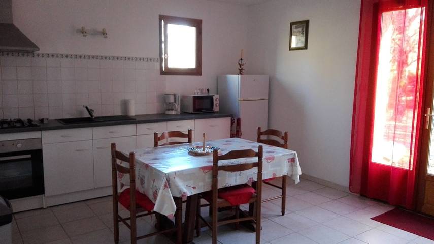 Gîte pour 3 personnes, avec jardin ainsi que terrasse et piscine, animaux acceptés dans le Tarn-et-Garonne - 4