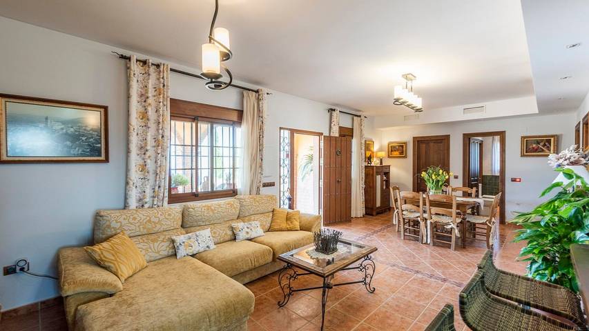 Casa rural para 6 personas en Almogía
