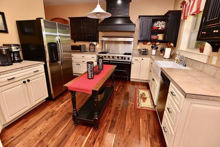 Vacation rental for 8 people, with sauna and hot tub as well as terrace in McCall