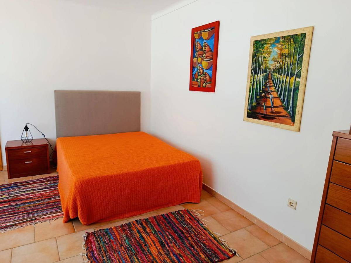 Two-Bedroom House in Famalicão, Leiria distrito