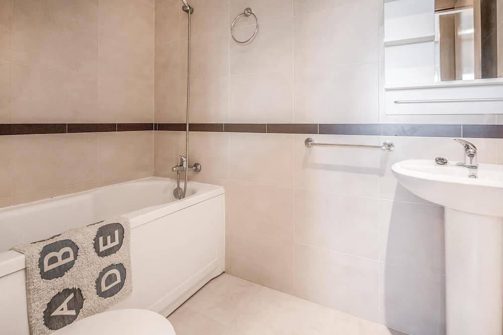 Apartamento entero, Apartamento en primera línea de playa en La Torre. in Torre de la Sal, Cabanes