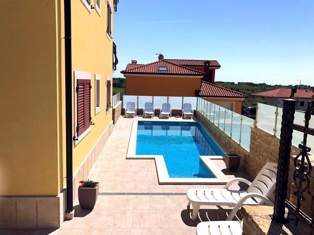 Geheel vakantieappartement, Holiday flat "Elia 2" with a view of the water in Savudrija, Umag