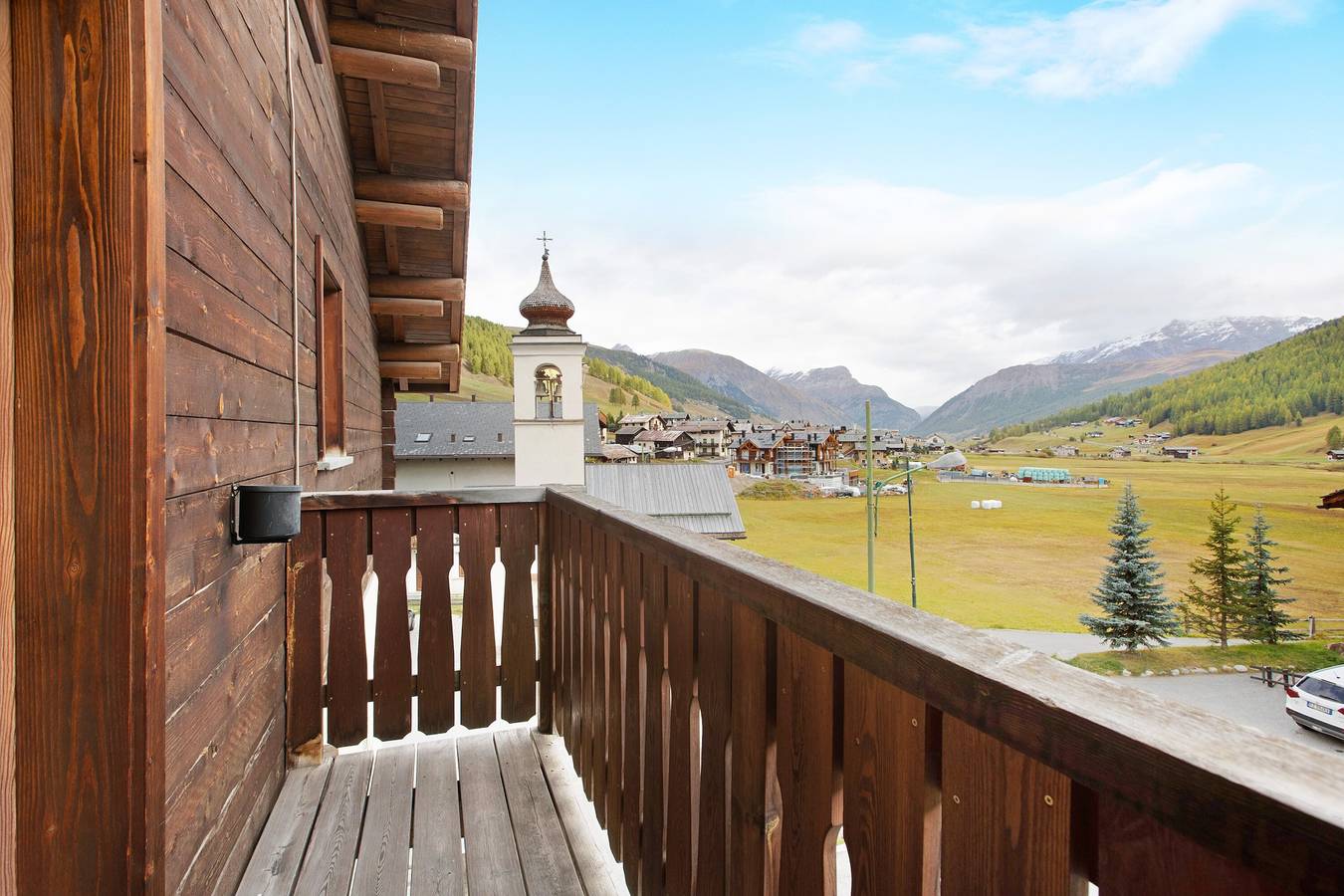 Appartement entier, Appartement Ables Baita Aris avec vue sur les montagnes, balcon & Wi-Fi in Livigno (Town), Livigno