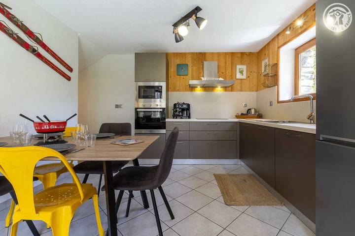 Gîte pour 4 personnes, avec jardin à Lanslebourg-Mont-Cenis - 3