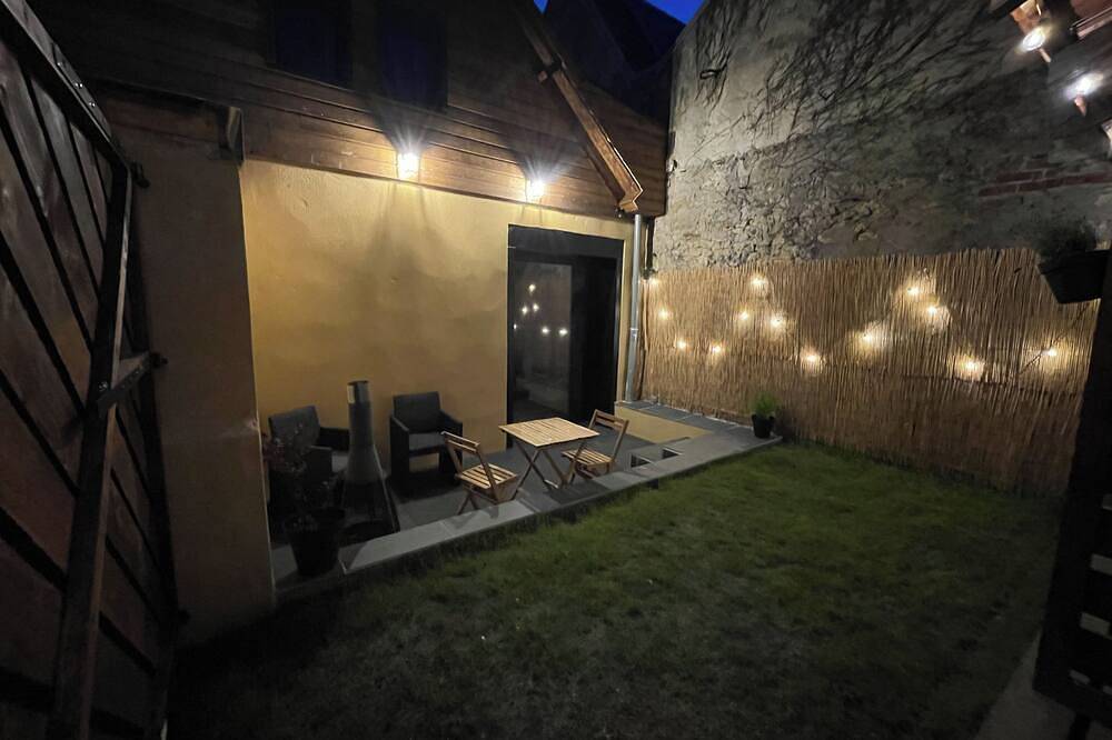 Geheel appartement, Art des sens - private jacuzzi and infrared sauna studio in Boulogne-sur-Mer, Boulogne-sur-Mer en omgeving