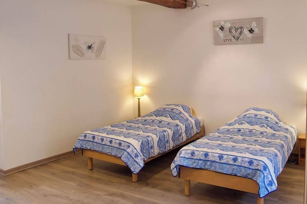 Logis 3 - Gîte Lougissoun in Entrecasteaux, Brignoles Region