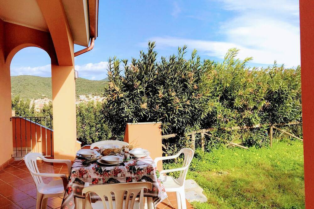Semi-detached house surrounded by greenery with garden 10 min from the sea in Teulada, Cagliari Province