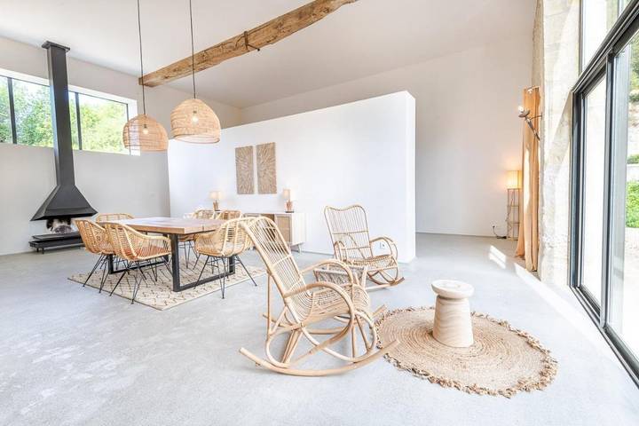 Gîte pour 6 personnes, avec piscine ainsi que terrasse et jardin à Pocé-sur-Cisse - 4