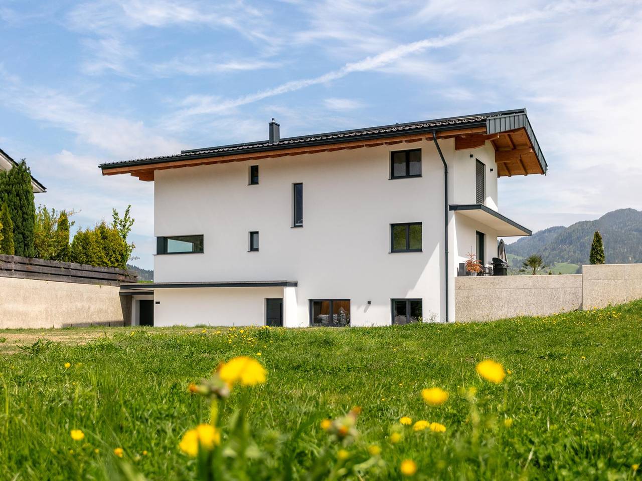 Ganze Wohnung, Moderne Ferienwohnung mit Sonnenterrasse in Reith im Alpbachtal, Kaisergebirge