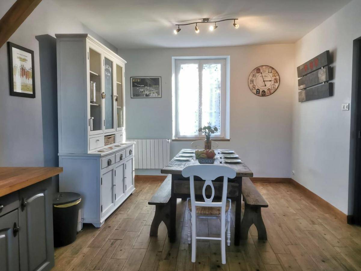 Four-Bedroom House in Saint-Jean-du-Doigt, Ceinture Dorée