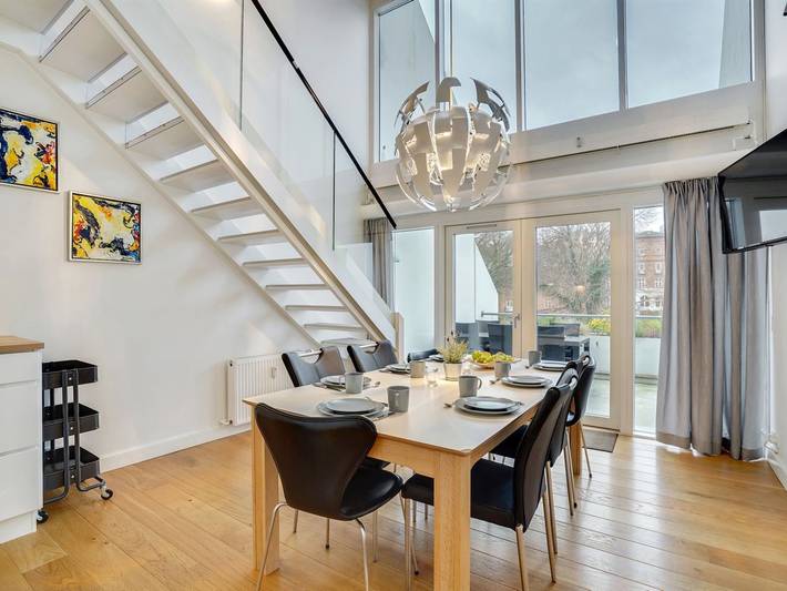 Ferienwohnung für 6 Personen, mit Balkon und Seeblick
