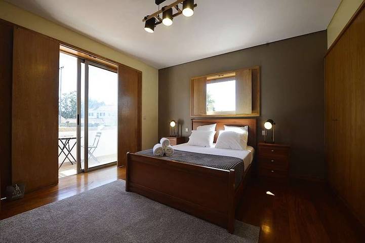 Tasteful Braga Villa | 4 Bedrooms | Villa Helena | Private Pool & Close to Amenities | Esposende in Esposende, Parque Natural do Litoral Norte