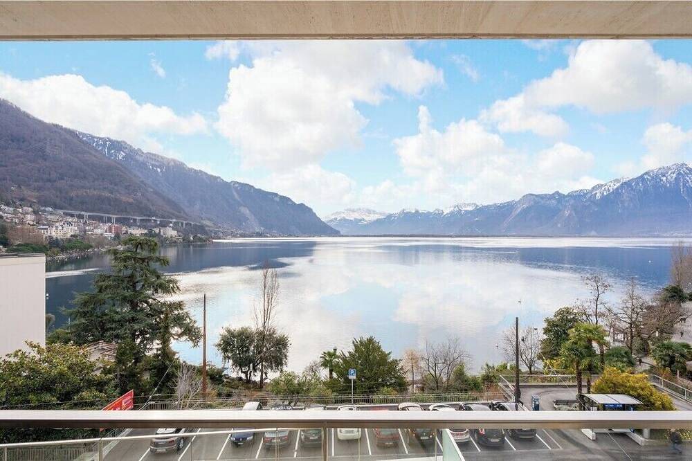 Entire apartment, Montreux Lake View Apartments & Spa Three-Bedroom B5.11 in Montreux, Lake Geneva