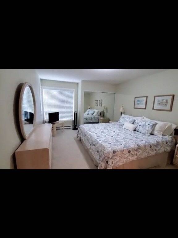 Ganze Wohnung, #17 Tanglewood Pl - 2bd 2bth Beach Front 2-level unit - Beach, sun, sand & relax in Parksville, Regional District of Nanaimo