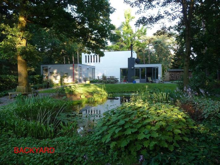 B&b voor 3 personen, with Terras and Tuin as well as Uitzicht in Bladel