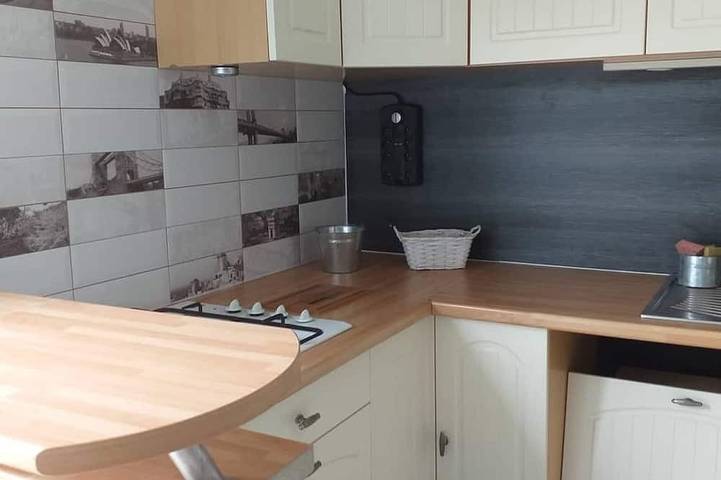 Gîte pour 3 personnes à La Chapelle-de-Brain