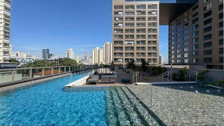 Casas e apartamentos de temporada para 2 pessoas, com piscina e vista e ainda jardim and terraço, com animais de estimação em Tatuapé