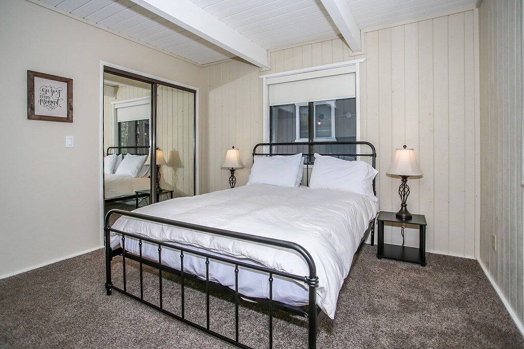 Escape to Bearadise - Kabel-Tv, Wlan, Kamin, Shuffleboard, Kostenloser 2-Hr-Kajakverleih in Big Bear Lake, San Bernardino County