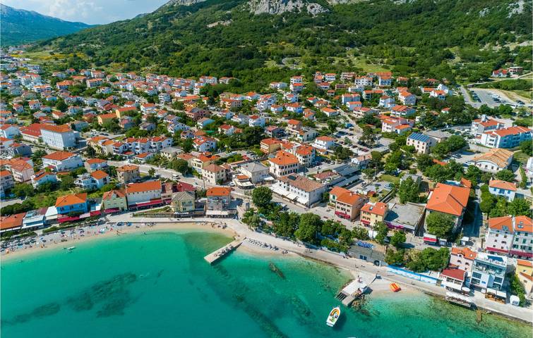 Ferienhaus für 8 Personen, mit Terrasse in Baska