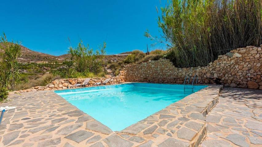 Casa rural para 6 personas, con jardín además de terraza y piscina en Níjar - 4